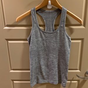 Lululemon gray heather swiftly tech tanktop sz 4